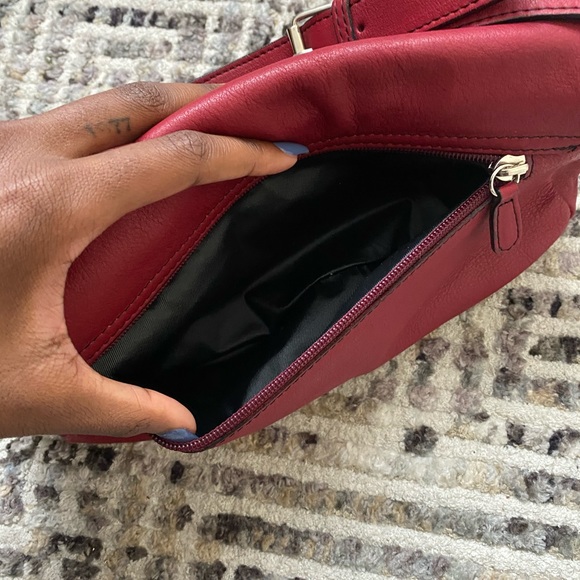 Red 90’s Baguette Shoulder Bag - Picture 6 of 6